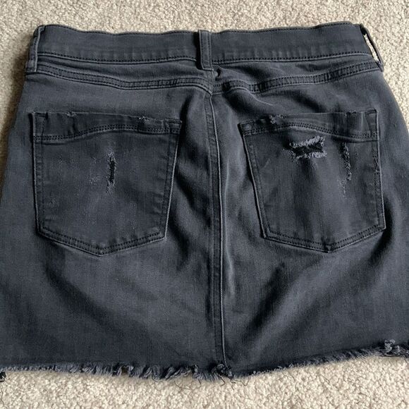 Express Women’s Distressed Denim Mini Skirt Black Jean Size 4 Goth Grunge EMO - Picture 4 of 6